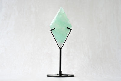 Green Fluorite Diamond on Stand 01