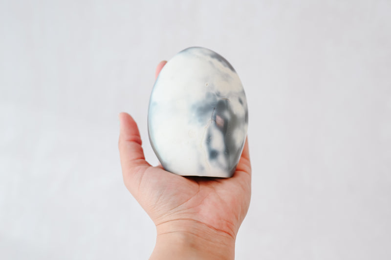 Medium Orca Agate Standing Free Form 02
