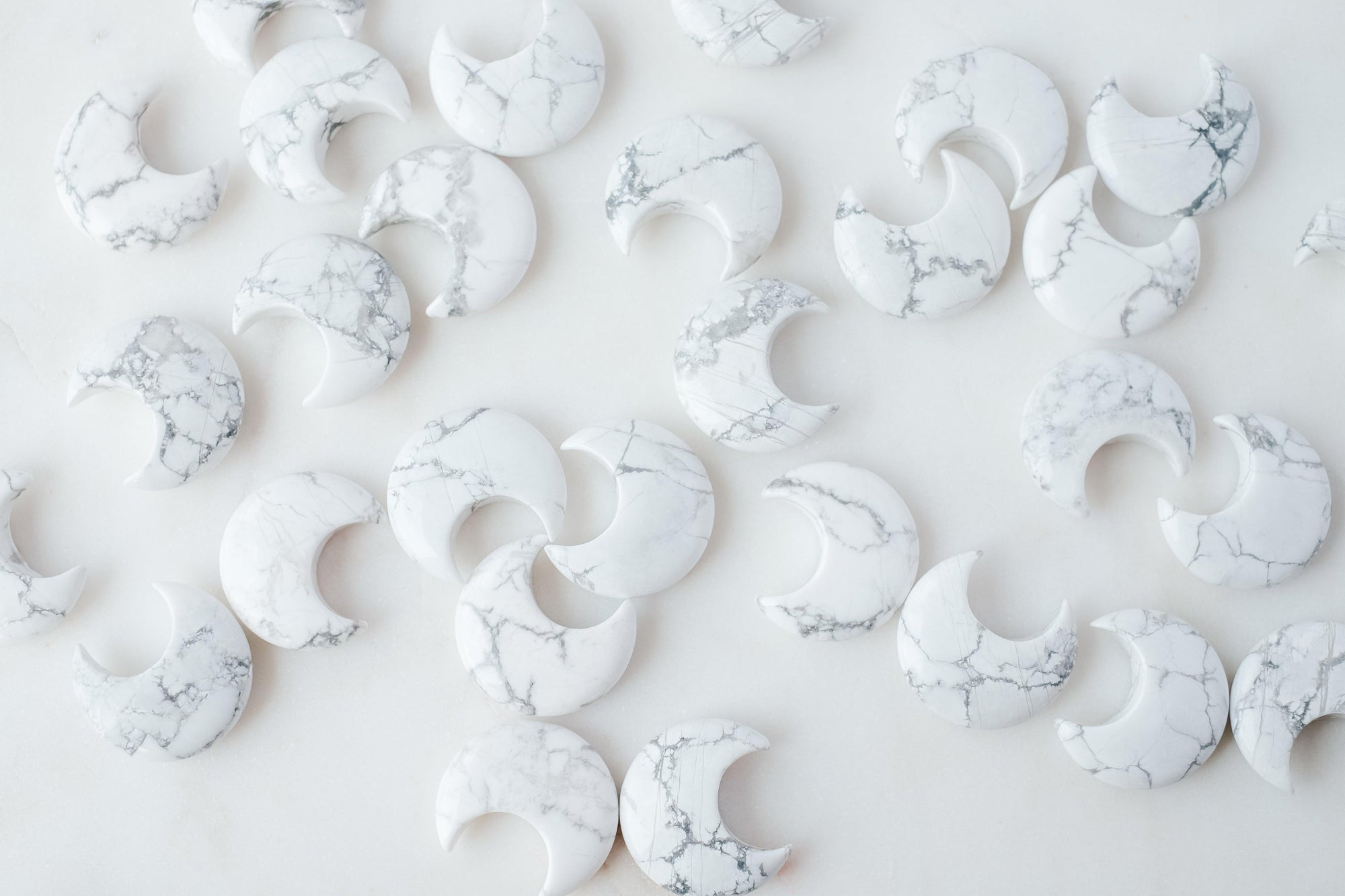 Howlite Moon - Catalyst & Co