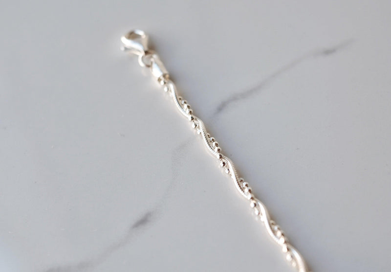 Twirl Chain Bracelet - Catalyst & Co