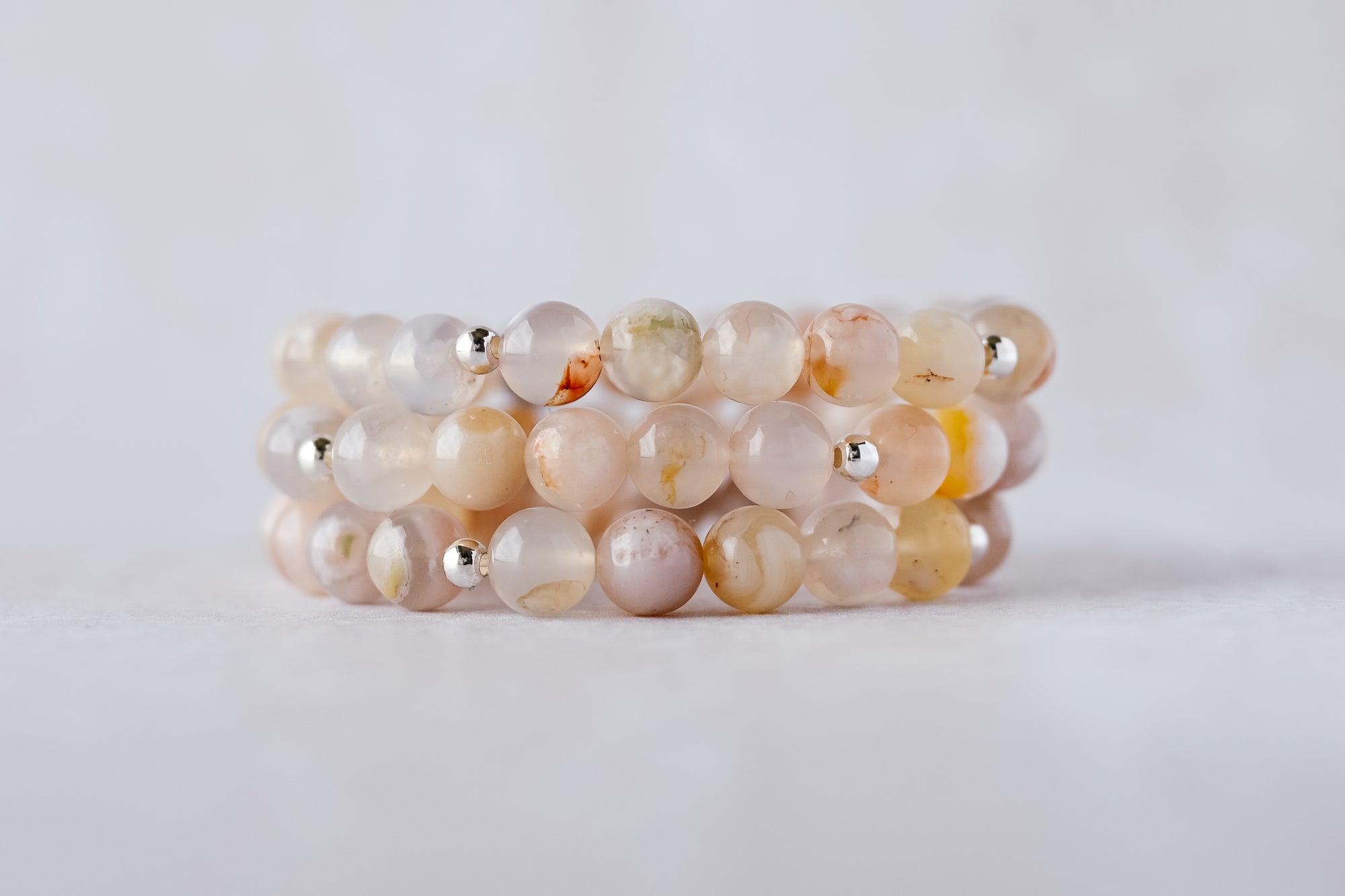 8mm Flower Agate Bracelet