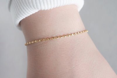 Gold Flourish Chain Bracelet - Catalyst & Co