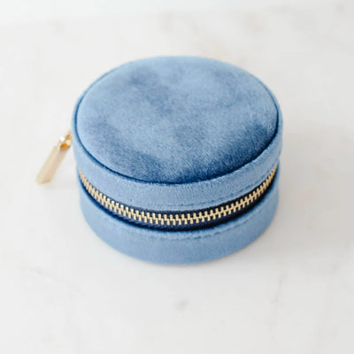 Sapphire Round Velvet Jewelry Case